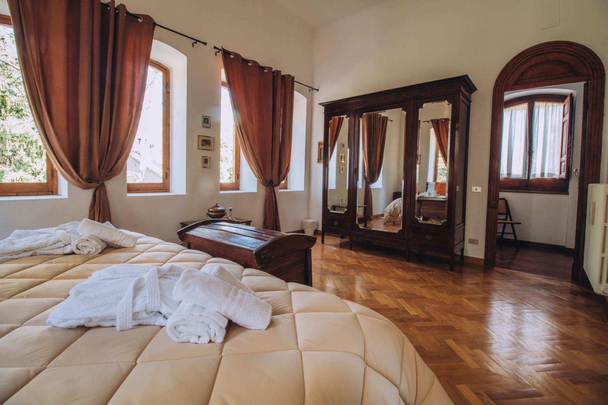 The Baron'S Estate Hotel Torre de' Passeri Luaran gambar