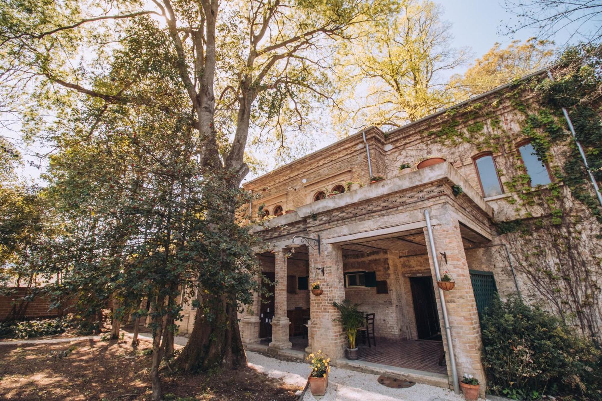 The Baron'S Estate Hotel Torre de' Passeri Luaran gambar